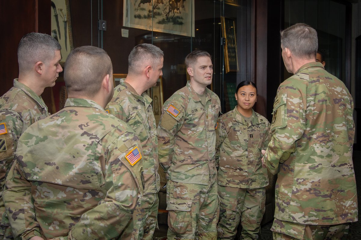 U.S. Army CGSC tweet media