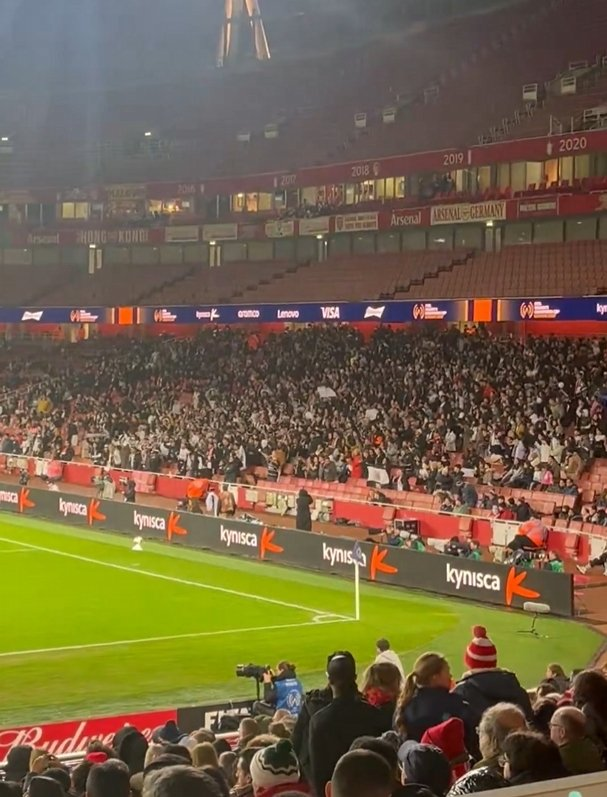 vini_developer2's tweet image. - Rio de Janeiro, 1976
- Tóquio, 2012
- Londres, 2026
- Brasília, 2026
Quatro invasões corinthianas que mostram bem o poder do clube e principalmente da torcida
E o mais surreal: Brasília e Londres as duas invasões aconteceram no mesmo dia/horário, isso deveria virar documentário