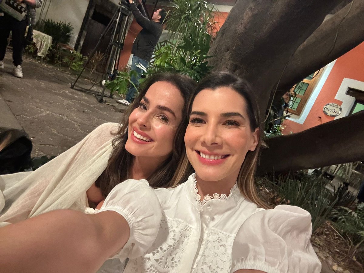 Ink Entourage tweet media