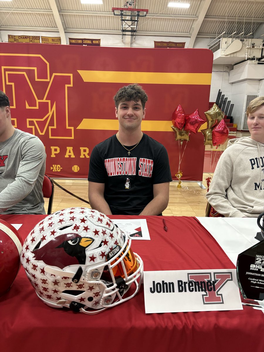 Cardinal Mooney Football tweet media