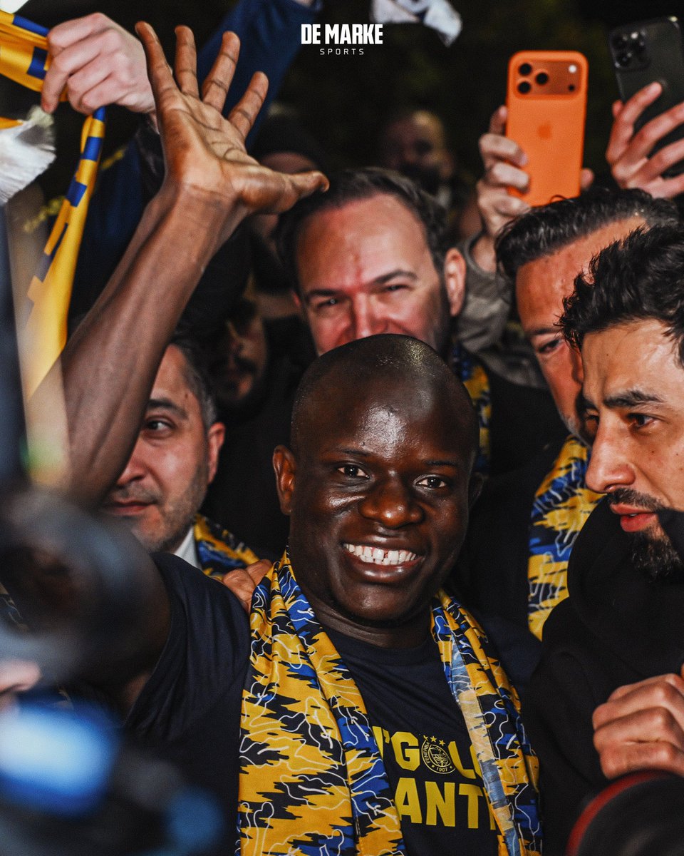 Fenerbahçeli N'Golo Kante 🟡🔵