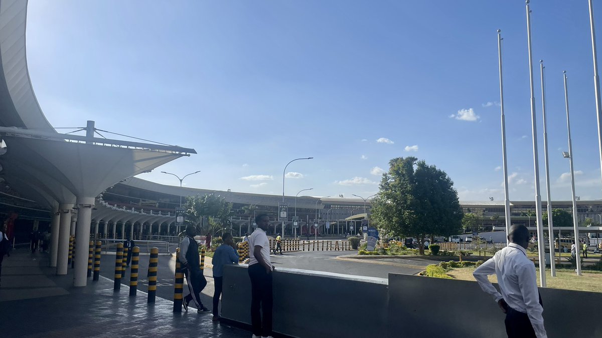 #kenya The perpetrator returns to the scene of the crime. #ifeelhappy