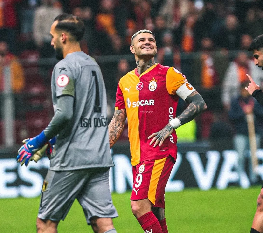 wesleydries's tweet photo. macın tek guzel anıydı https://t.co/Xkm8E9TnJD