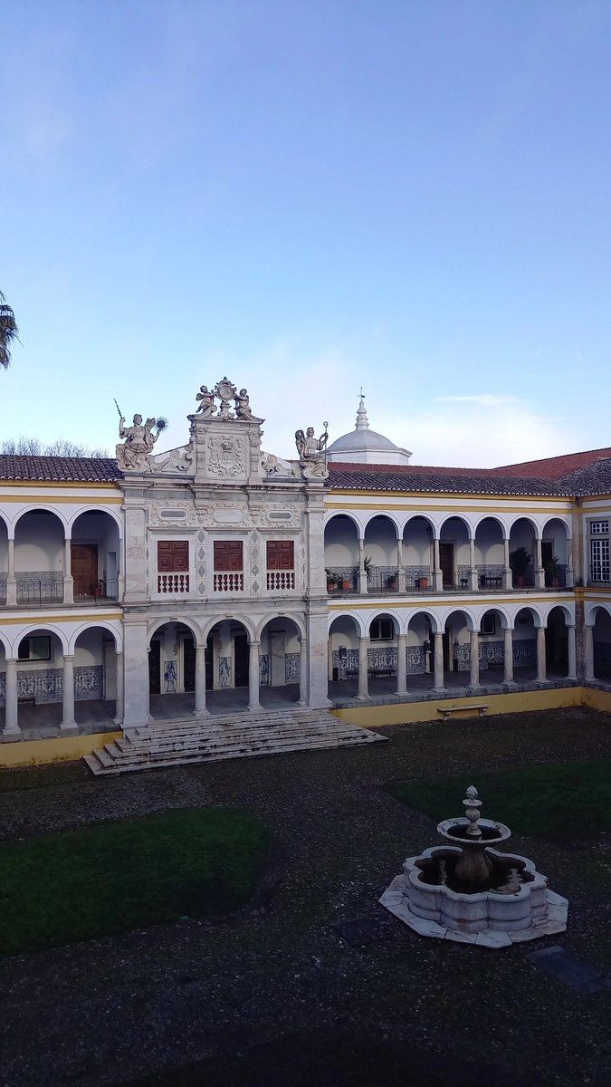 JulianMS_1998's tweet photo. Muy feliz y agradecido por haber participado en el VIII Encuentro Internacional de Jóvenes Investigadores en Historia Moderna de la @Fehm_hmoderna en la @UEvora. https://t.co/TtucZUMen3