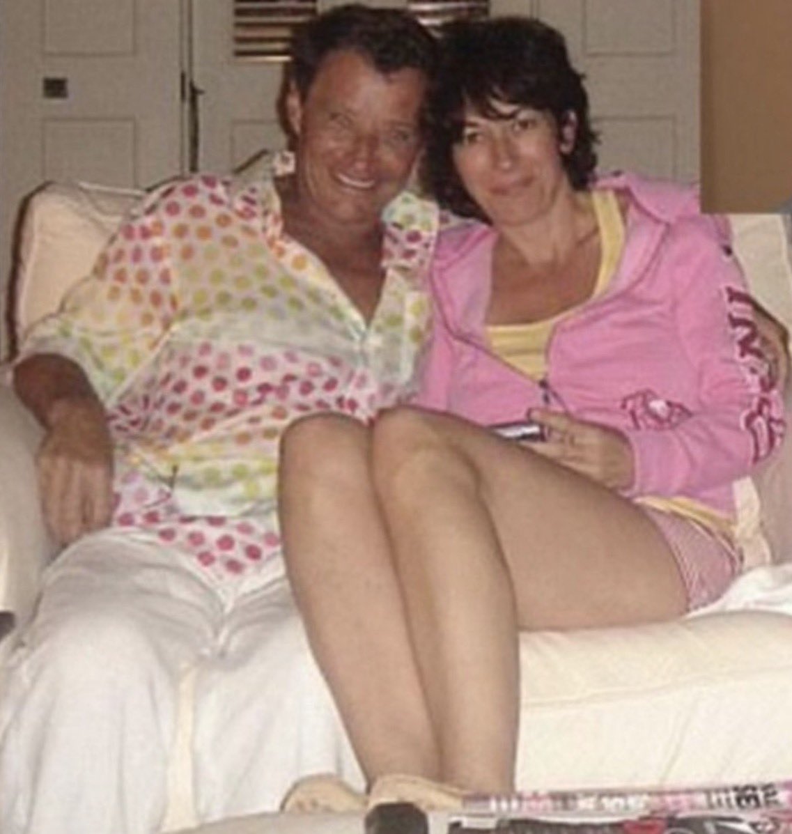 BGatesIsaPyscho's tweet image. British Prime Minister Keir Starmer 

“The UK government &amp;amp; our intelligence agencies didn’t know that Jeffrey Epstein and Peter Mandelson were good friends”

Conspiracy theorists:-

“Oh really?