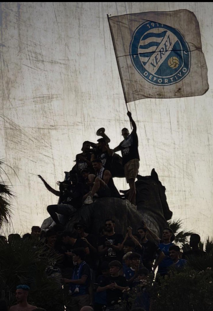 Nuestro club late al ritmo de su gente, estemos unidos TODOS, para nosotros,rendirnos no es una opción.
#APorEllosXerez