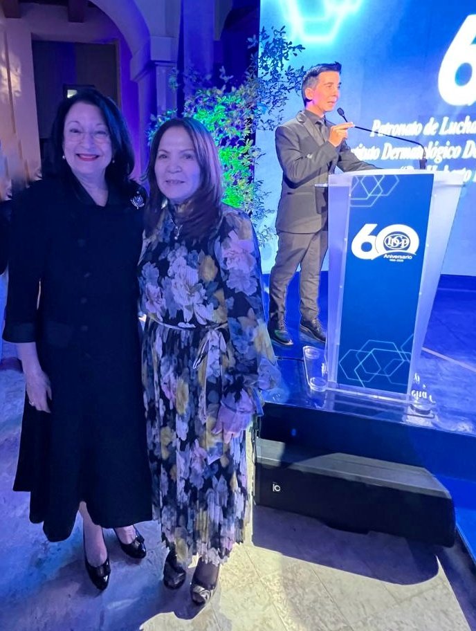 mude_rd's tweet photo. Nuestra Directora Ejecutiva, Rosa Rita Álvarez, asistió a la Eucaristía de Acción de Gracias por el 60 Aniversario del Patronato de Lucha Contra la Lepra y el Instituto Dermatológico Dominicano y Cirugía de Piel “Dr. Huberto Bogaert Díaz”.

Felicidades @IDCP_rd https://t.co/LuPm4jw7sf