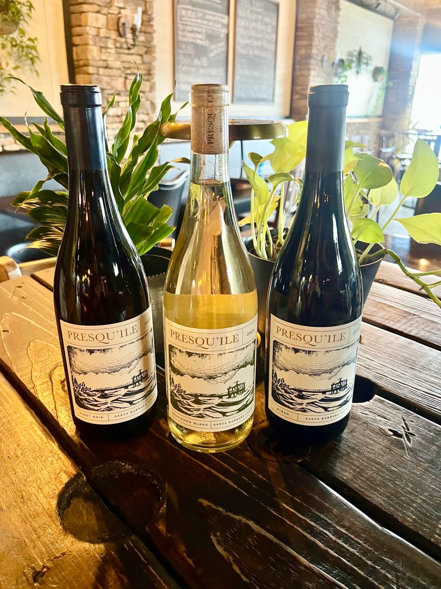 Come see us at The Blind Mule! Winter Menu, Comfort Food Specials, and Wine Flights in our cozy space make for a perfect night out.#wnc #heartofbrevard #eatlocal #blindmule #brevardnc #transylvaniacounty