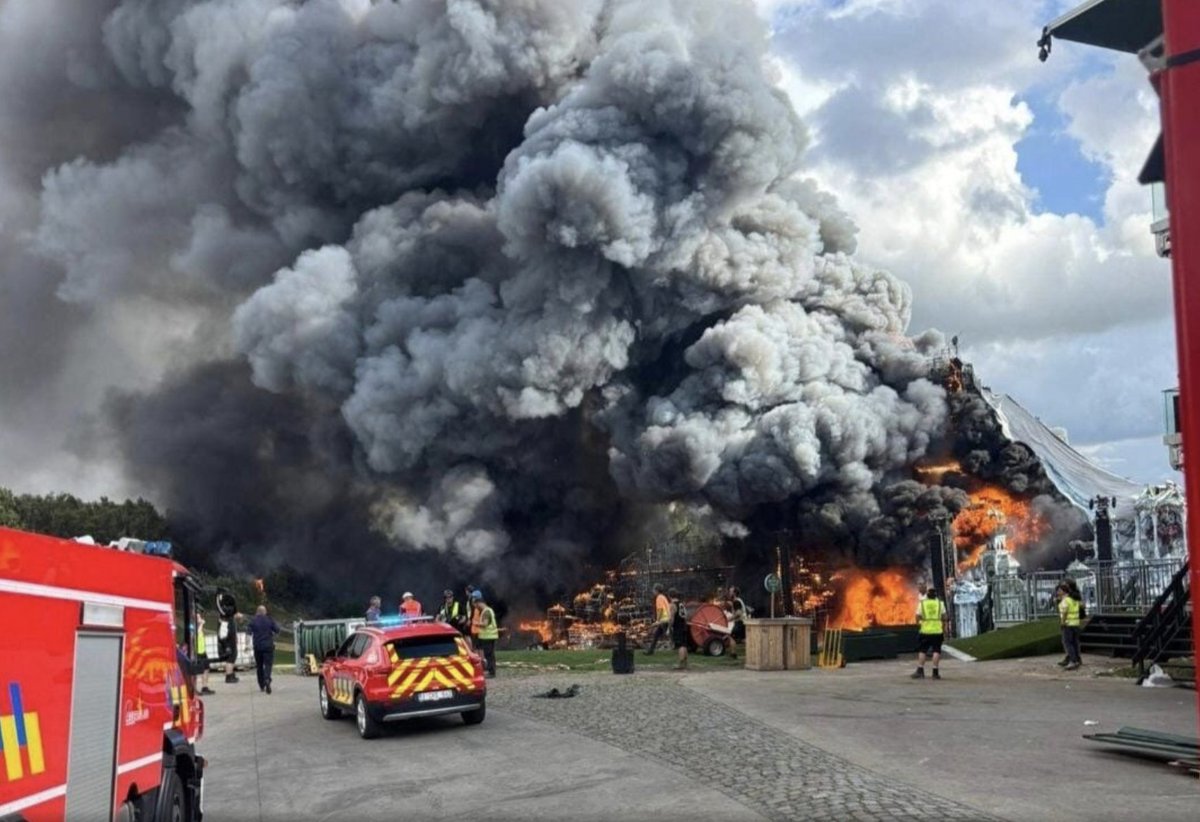 LVTornh's tweet image. Mocht ik Vooruit zijn en een brandmanager zoeken zou ik ook iemand van Tomorrowland recruiten.