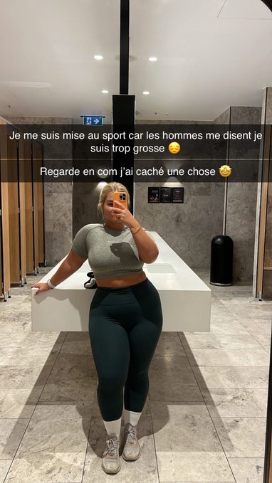 T H A L I A ​🖤​ tweet media