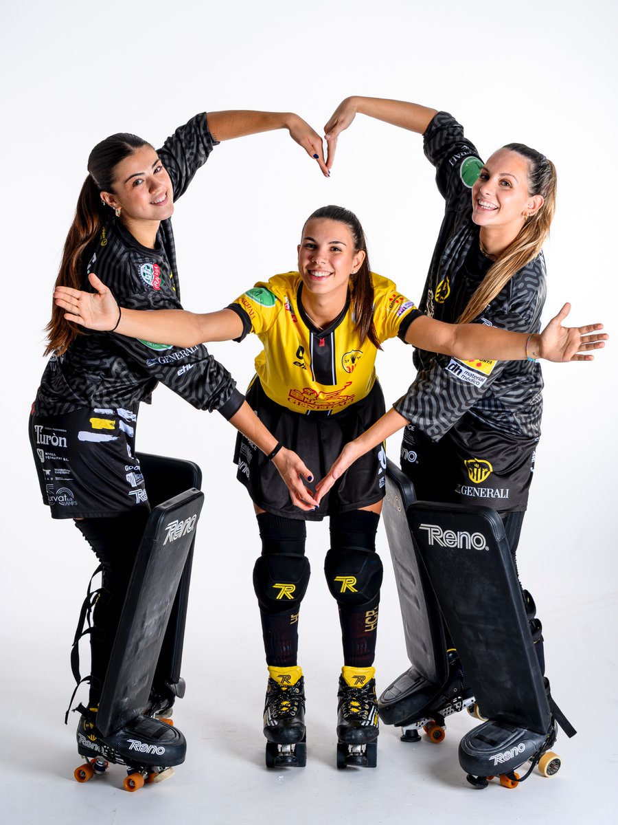 🥰 Aquesta foto havia de sortir en un dia especial

🙌🏻 Ens veiem aquesta tarda al Maria Víctor! 

#TenimUnaPassió #SomhiLleones