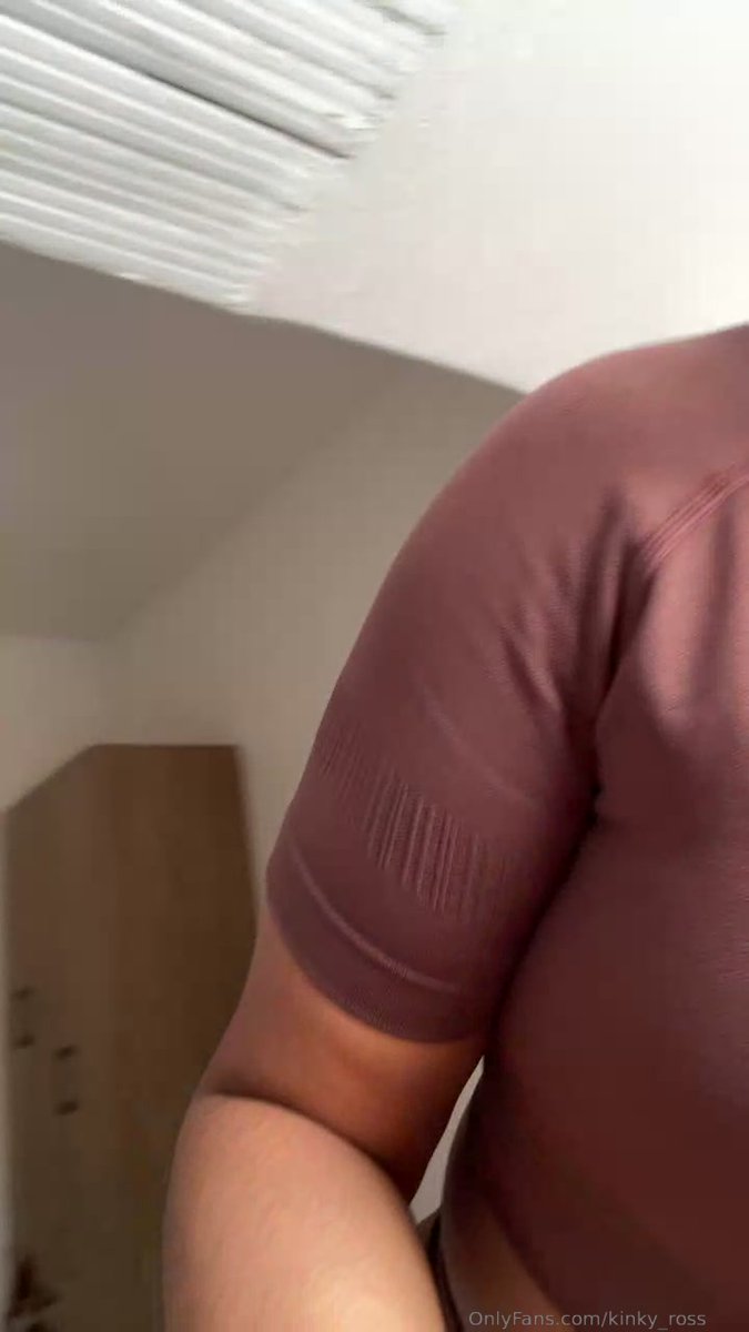 🌹 𝑲𝒊𝒏𝒌𝒚 𝑹𝒐𝒔𝒔⛓️𝑭𝒆𝒕𝒊𝒔𝒉𝒆𝒔 𝑸𝒖𝒆𝒆𝒏👑 is live now! onlyfans.com/kinky_ross/liv…