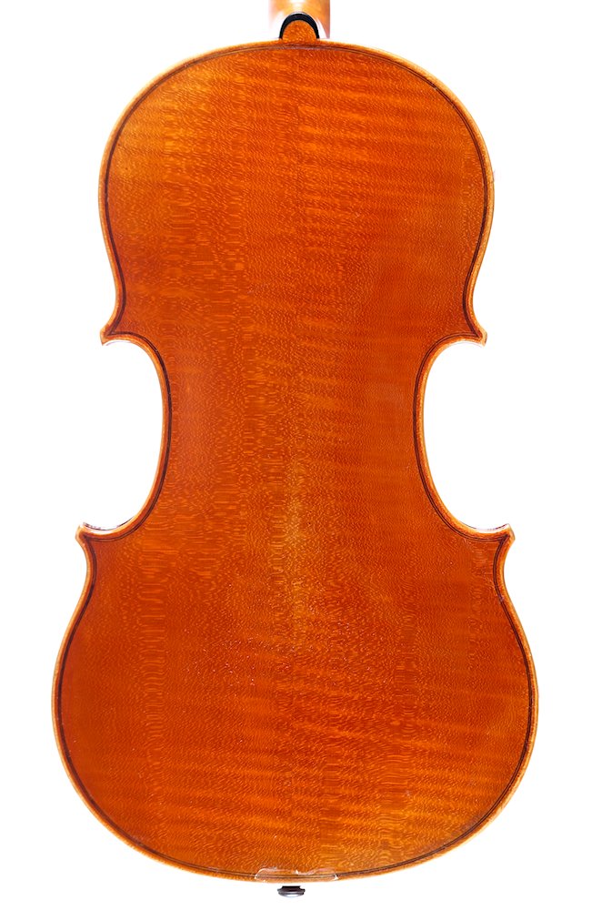 BenningViolins's tweet photo. We are pleased to present this fine #viola crafted by #violinmaker Hans Nebel for examination, trial and purchase. This instrument produces a gorgeous sound with rich overtones and strong projection. #violist #violaforsale #fineviola ๐ป
Learn more: https://t.co/AJYlK3iz4s https://t.co/ciI2nO3tgd