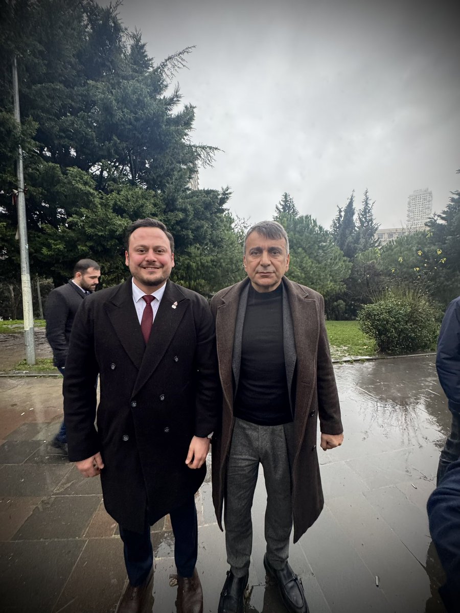 AliCanKeles28's tweet photo. Esenyurt’tan bir bozkurt geçti 🐺
Gecesini gündüzüne katarak, kısıtlı imkânlara ve zamana meydan okuyan “Şu Çılgın Esenyurt” teşkilatına sonsuz teşekkürler 👏🏻
#EsenyurtunZaferi #İstanbulunZaferi @umitozdag @AzmiKaramahmut @ZaferEsenyurt @taskanemn @zpkadinesenyurt @Zpgencesenyurt https://t.co/ea1BzkANql