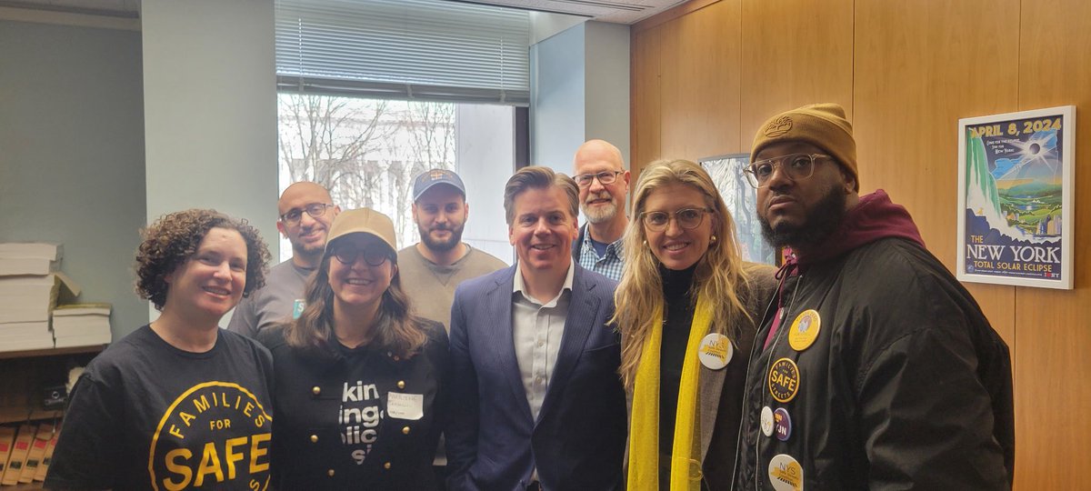 Assemblymember Robert Carroll tweet media