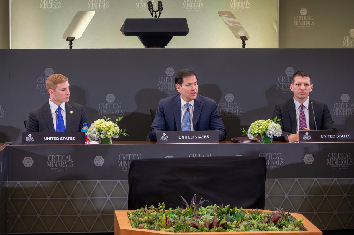 Ambassador Agostinho Van-Dúnem tweet media