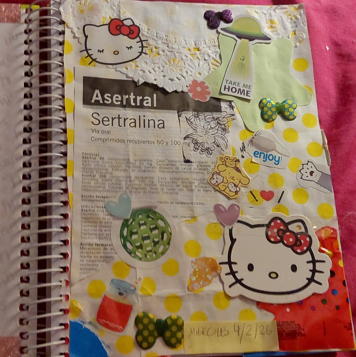 gat9bondiola's tweet image. mi primer junk jornal ....Jjajajajj otro dia le pongo mas presupuesto