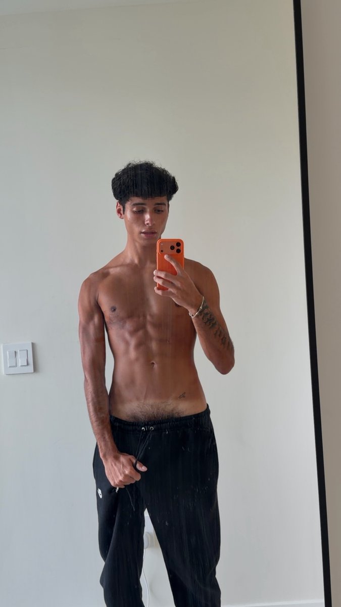 Retweet if you’re 🏳️‍🌈 too