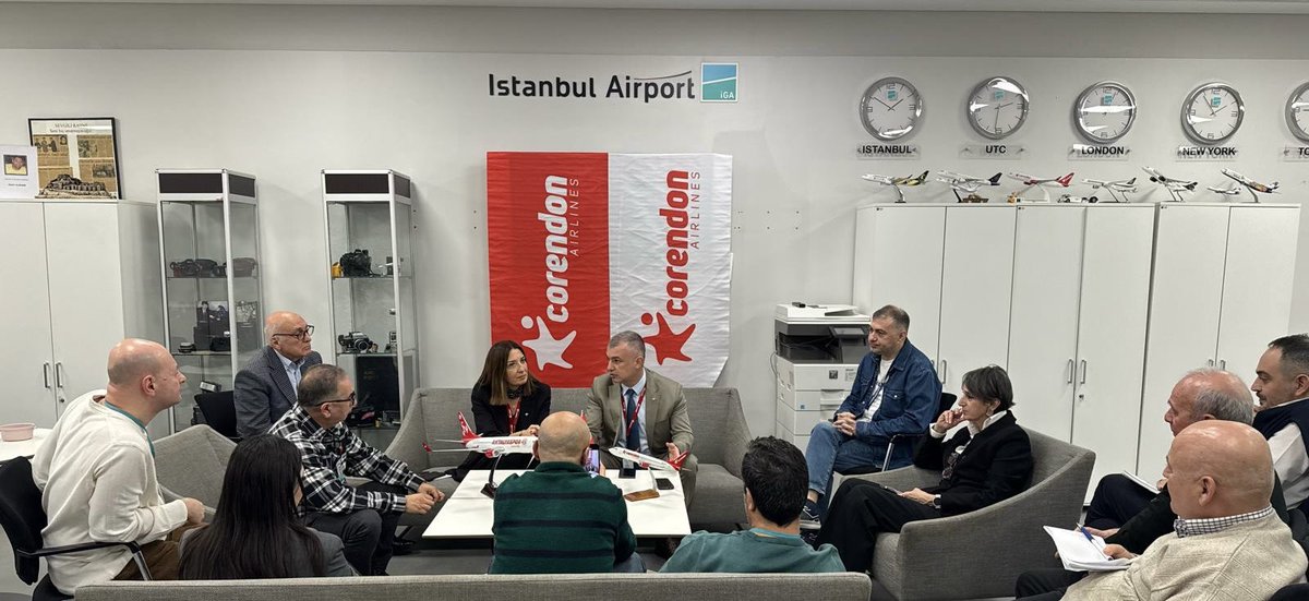 IHMD34's tweet photo. Corendon Airlines Genel Müdür Yardımcısı Atılay Batu İHMD’yi ziyaret etti. Batu’yu ziyaretinde İHMD Başkanı Celal Uçan ve üyeler karşıladı. Ziyarette şirketin 2025 ve 2026 yılı değerlendirildi. Sayın Batu ve kıymetli ekibine teşekkür ederiz. @Corendon_Air @AtilayBatu @celalucan2 https://t.co/Z6NZKtJb2P
