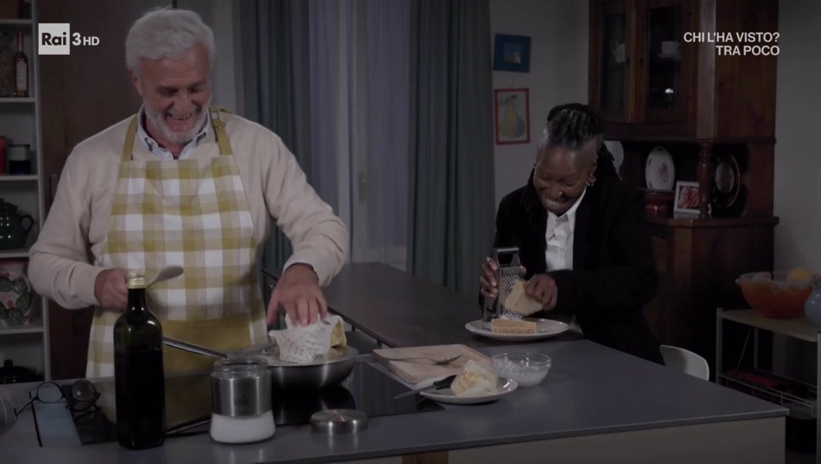 il 2026 è iniziato con Whoopi Goldberg che grattugia il parmigiano per Raffaele Giordano siamo un paese stupendo