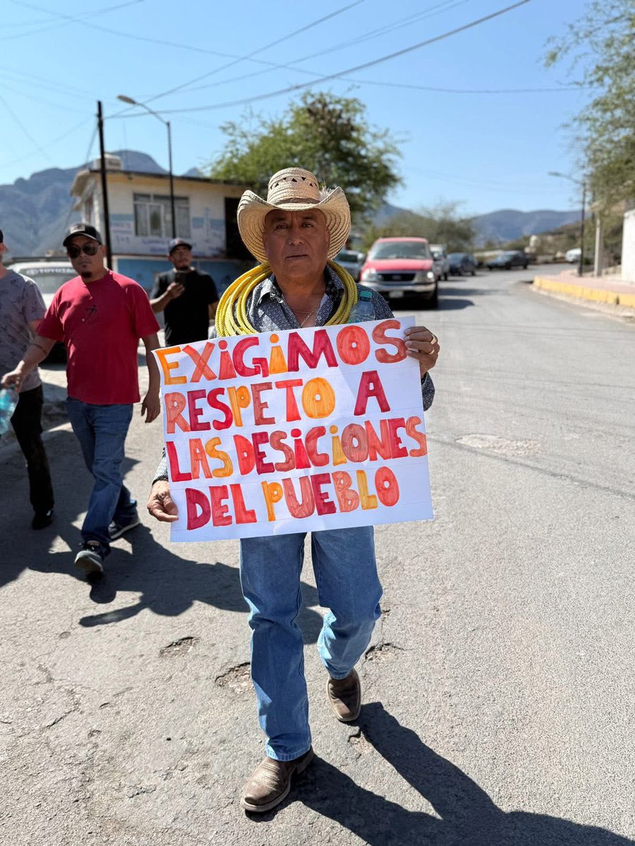 AvseFernando's tweet photo. 𝐏𝐄Ñ𝐀𝐌𝐈𝐋𝐋𝐄𝐑 𝐀𝐋𝐙𝐀 𝐋𝐀 𝐕𝐎𝐙.

No cabe duda que el PAN en los municipios que aún mal gobiernan en #Querétaro los tienen hechos un desastre, inseguridad, falta de justicia y decisiones abusivas contra opositores y miembros de su propio Cabildo.

El PAN no entiende que #YaSeVan y el pueblo ya les dijo ¡BASTA!

Hay que estar atentos de lo que ahí sucede, ya que se repite una y otra vez en Querétaro.