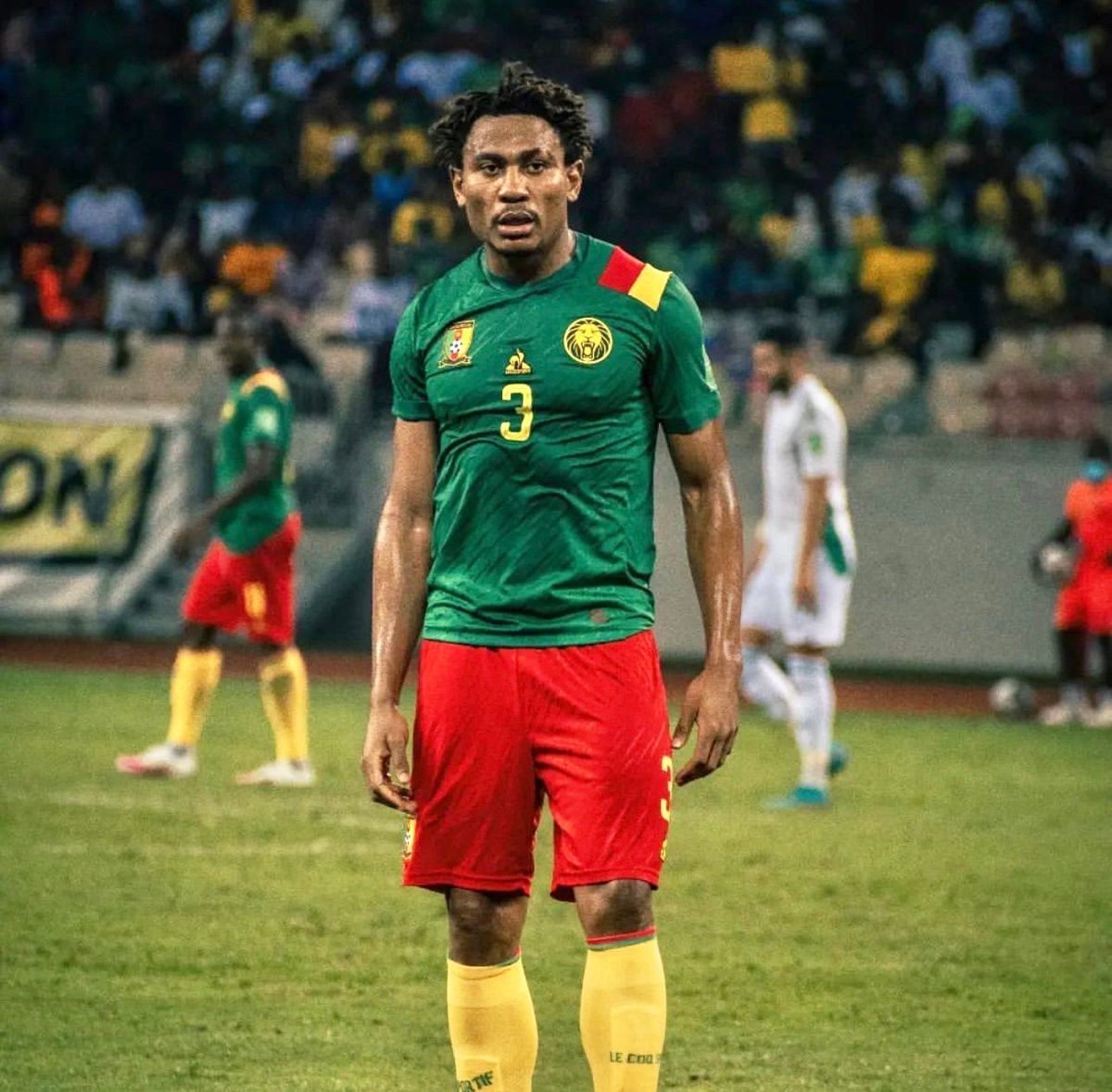 🔴 Léandre Tawamba donne son trio d’attaque idéal constitué de joueurs camerounais :

« Je me mettrais moi en pointe avec Patrick Mboma et Samuel Eto’o sur les côtés ! » 🦁🇨🇲

[Passion Foot Invest]