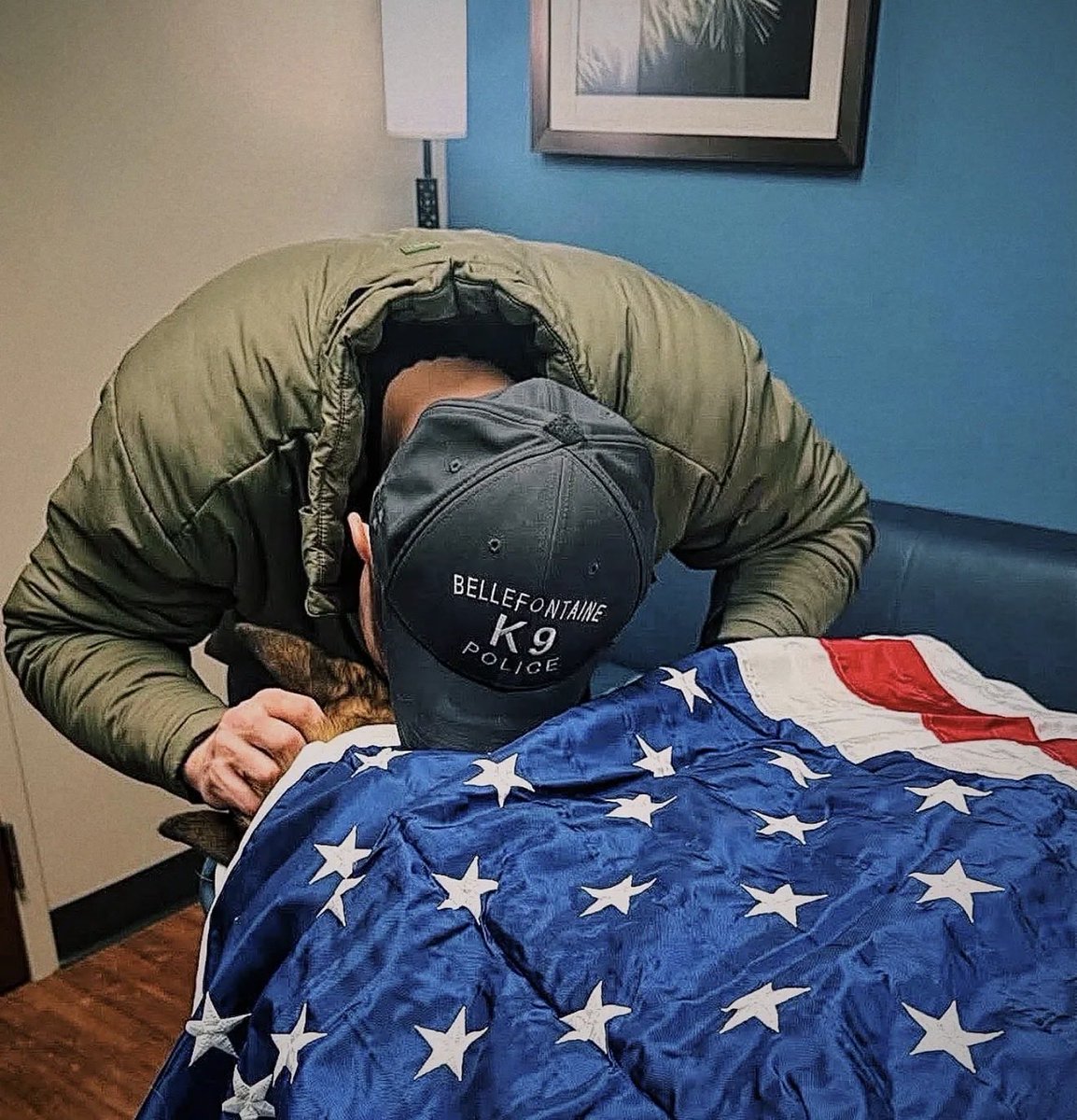 MilitaryCooI's tweet image. Rest Easy Retired K-9 Officer Boodik 💙
K9 Boodik passed away on January 26, 2026, following a short battle with cancer. He passed peacefully in the arms of his handler, surrounded by fellow K9 handlers, department staff, and friends.
Throughout his service, K9 Boodik was…