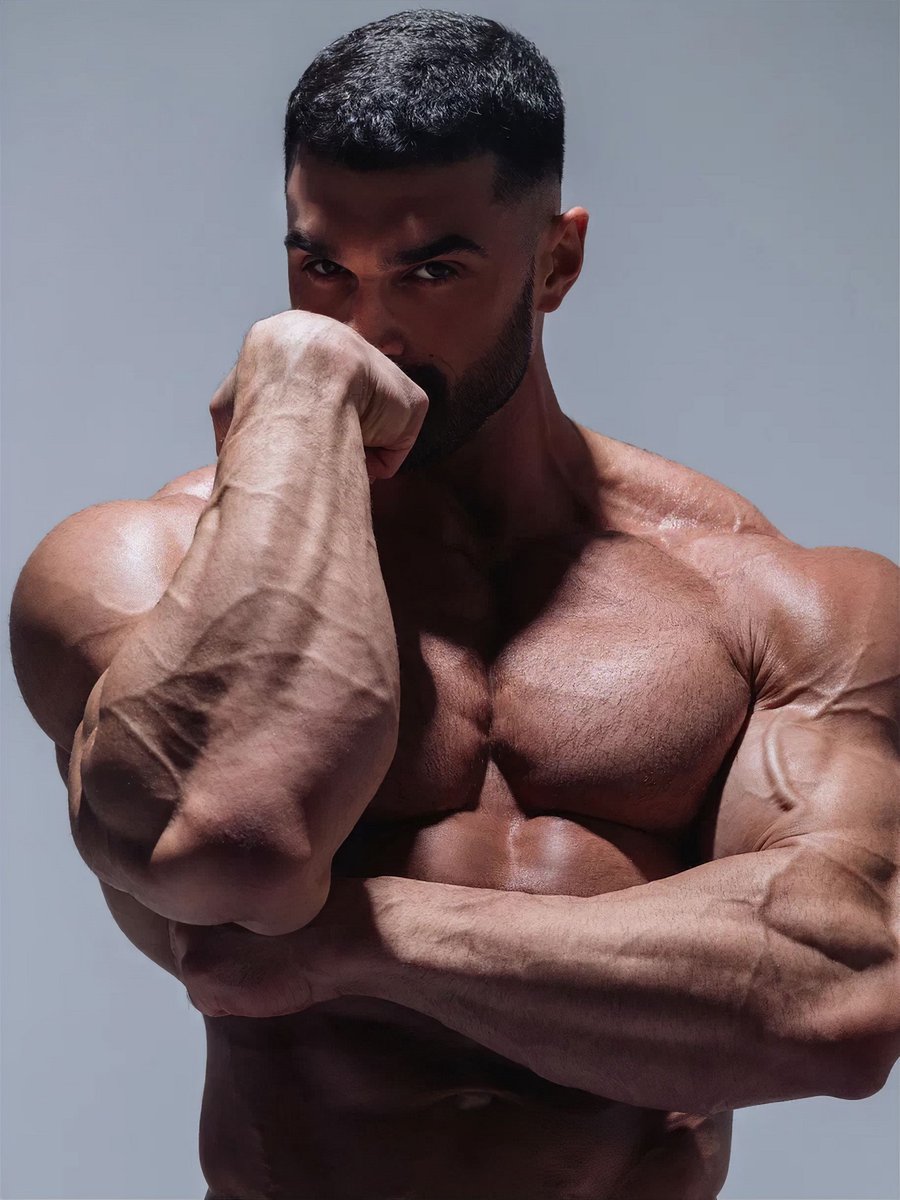 musclelovergr's tweet photo. FEBRUARY MUSCLE MIX 2026 
See more: https://t.co/M1lT0glunQ
#bodybuilding #bodybuilder #muscle https://t.co/FRjnf6vhgK
