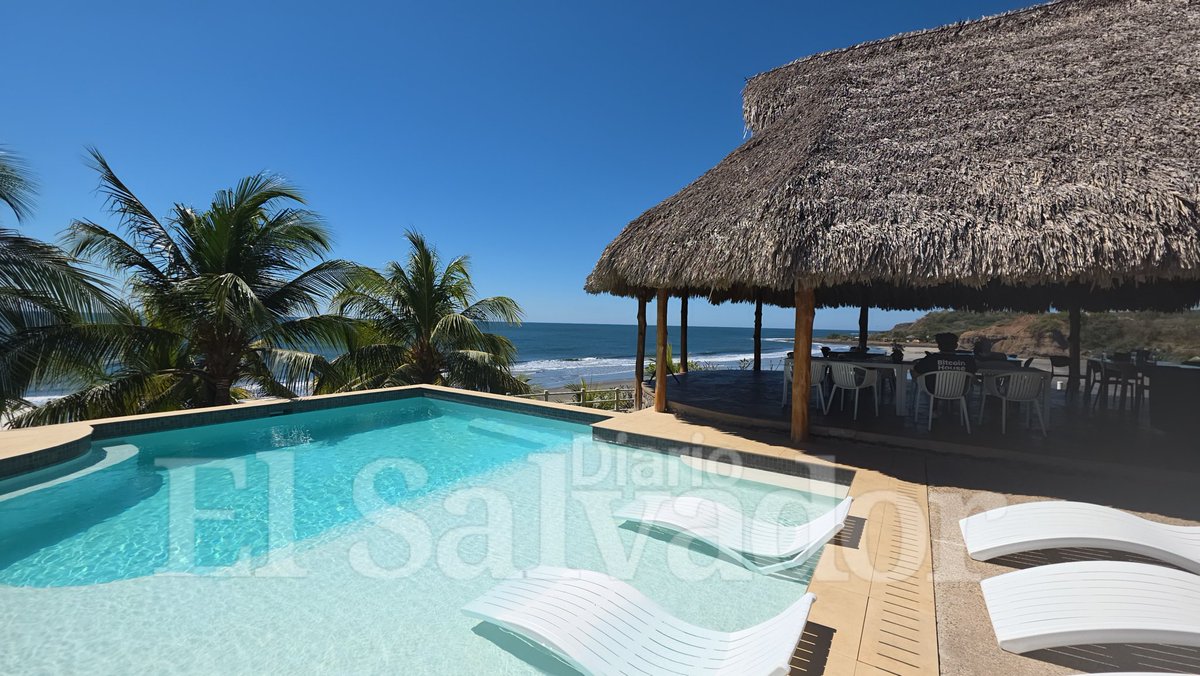 elsalvador's tweet photo. #DeTurismo | La ministra de @MITURElSalvador, @MorenaValdezSV, acompañó a los empresarios estadounidenses Peter DeSoto y Mike Peterson, a la inauguración de Punta Mango Villas en Jucuarán, #Usulután, una nueva opción de hospedaje para turistas nacionales y extranjeros. https://t.co/JLDjQeFCWv