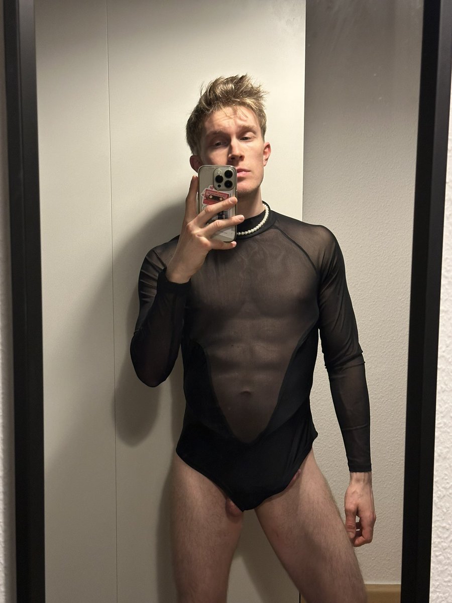 jonasbutspicy's tweet photo. Got this @ciciful body and what can I say - I think I can’t wear it alone in public 🫣 
Or should I? 👀

And I got a 15%-discount code for you: Jonas (yes, it’s that simple)

@Ciciful_Colla https://t.co/5FIZNU4u0s