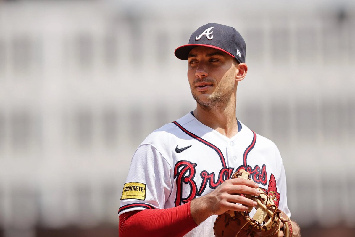 Matt Olson DEFENSIVELY across qualified 1B in 2025:

• 162 Games Played (𝟏𝐬𝐭)
• 1147 Putouts (𝟏𝐬𝐭)
• 145 Assists (𝟏𝐬𝐭)
• 1.1 dWAR (𝟏𝐬𝐭)
• .996 FPCT (t𝟒𝐭𝐡)

The only other positive dWAR was Ty France, at 0.1.

ELITE. 🏆