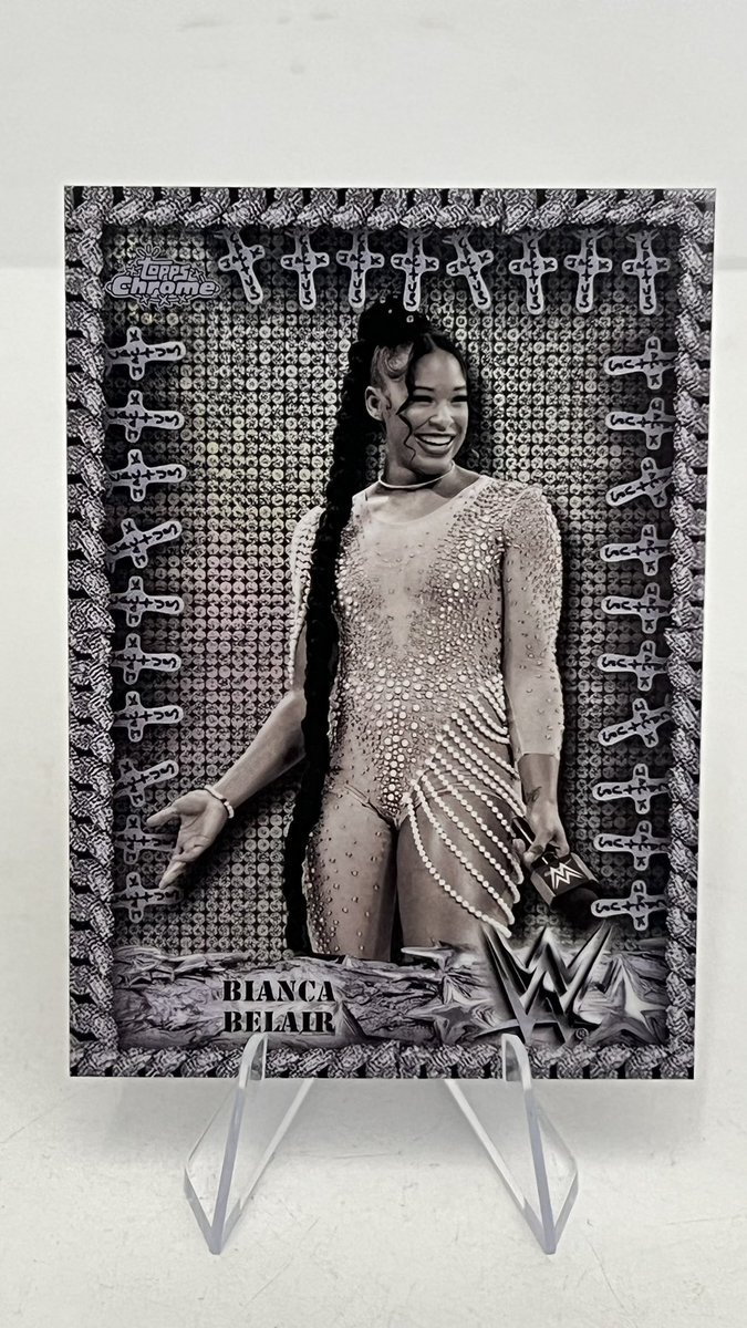 trojancollects's tweet photo. For Wrestling Card Wednesday…my 4th case hit from Cactus Jack hobby and first Trance Tactician… what a beaut! Can’t wait for @BiancaBelairWWE to come back, you are missed! #wrestlingcardwednesday #Topps #WWE #TheEST https://t.co/0Hn4MfryWl