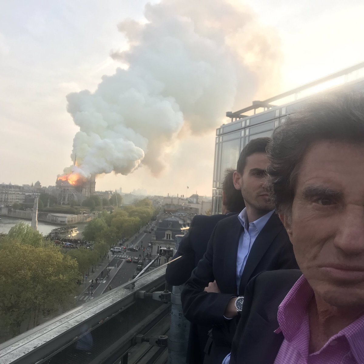 Incroyable ce selfie ! ⛪🔥