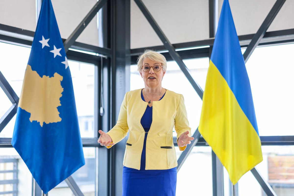 gervallaschwarz's tweet image. A warm reception with Ukrainian journalists, who for several years now feel 🇽🇰#Kosova as their second home.

An open and sincere exchange, positive energy, and deep appreciation for the work they do every day, for their dedication, resilience, and for their continued belief that