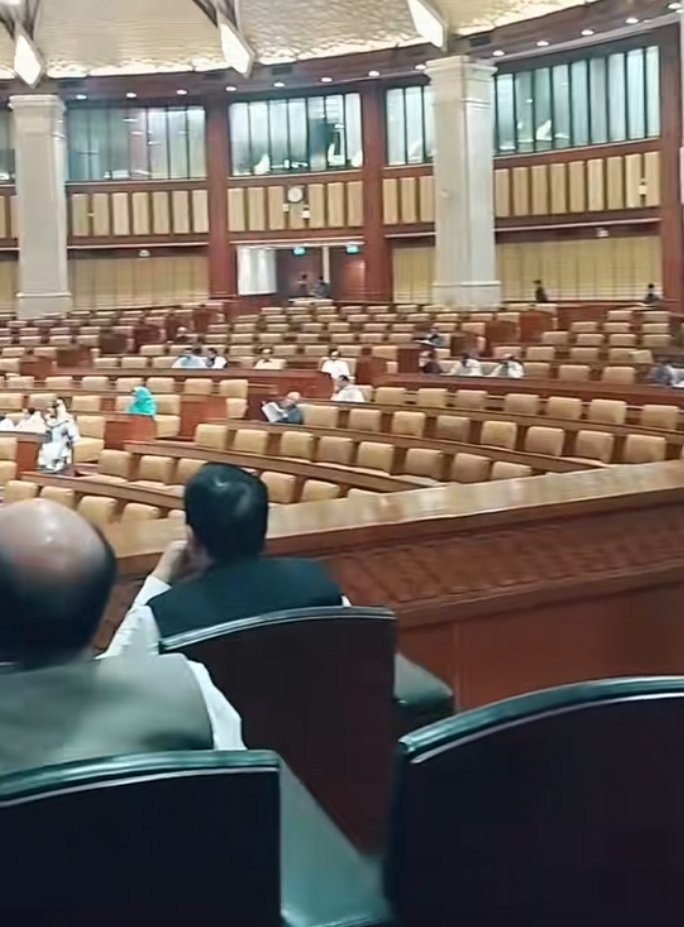 Empathetic110's tweet photo. Today, I had the privilege to visit the Punjab Assembly and explore how evidence-based policies can shape a healthier and stronger Punjab. #PunjabAssembly #ScienceForPolicy #Health https://t.co/XgV8cz0bIt