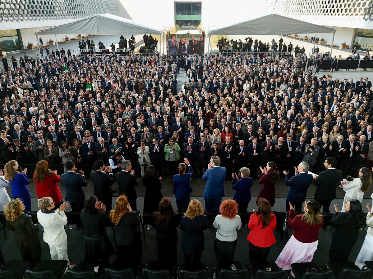 Iván Escalante tweet media