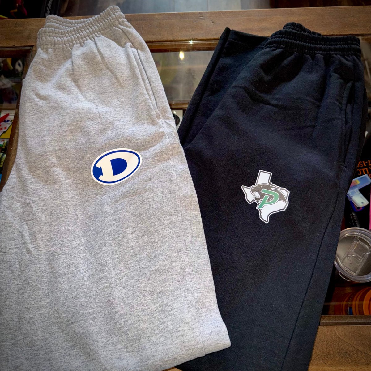 Ink_N_Stitch's tweet image. New Decatur &amp;amp; Paradise sweatpants are officially here! 👖 Stop by and see us at 1021 Halsell St. in Downtown Bridgeport to grab yours. 

#shoplocal #inknstitch #decatur #paradise #customapparel