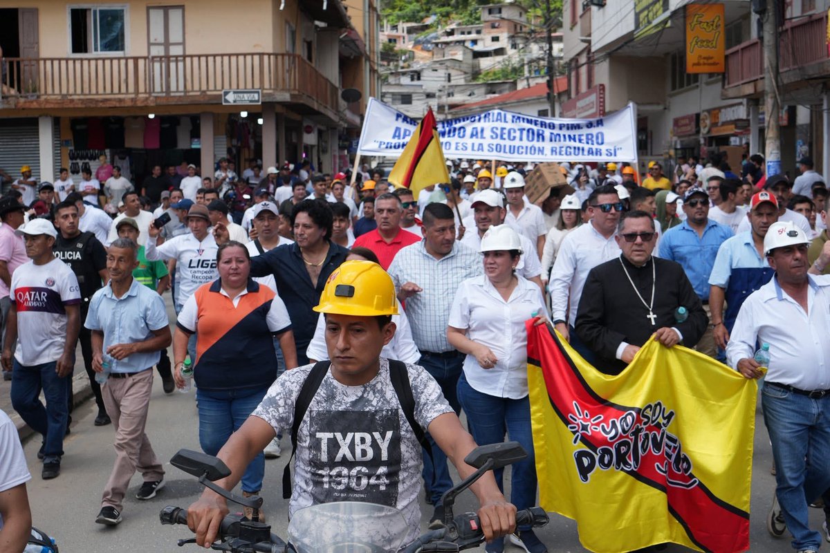 Café Radio tweet media