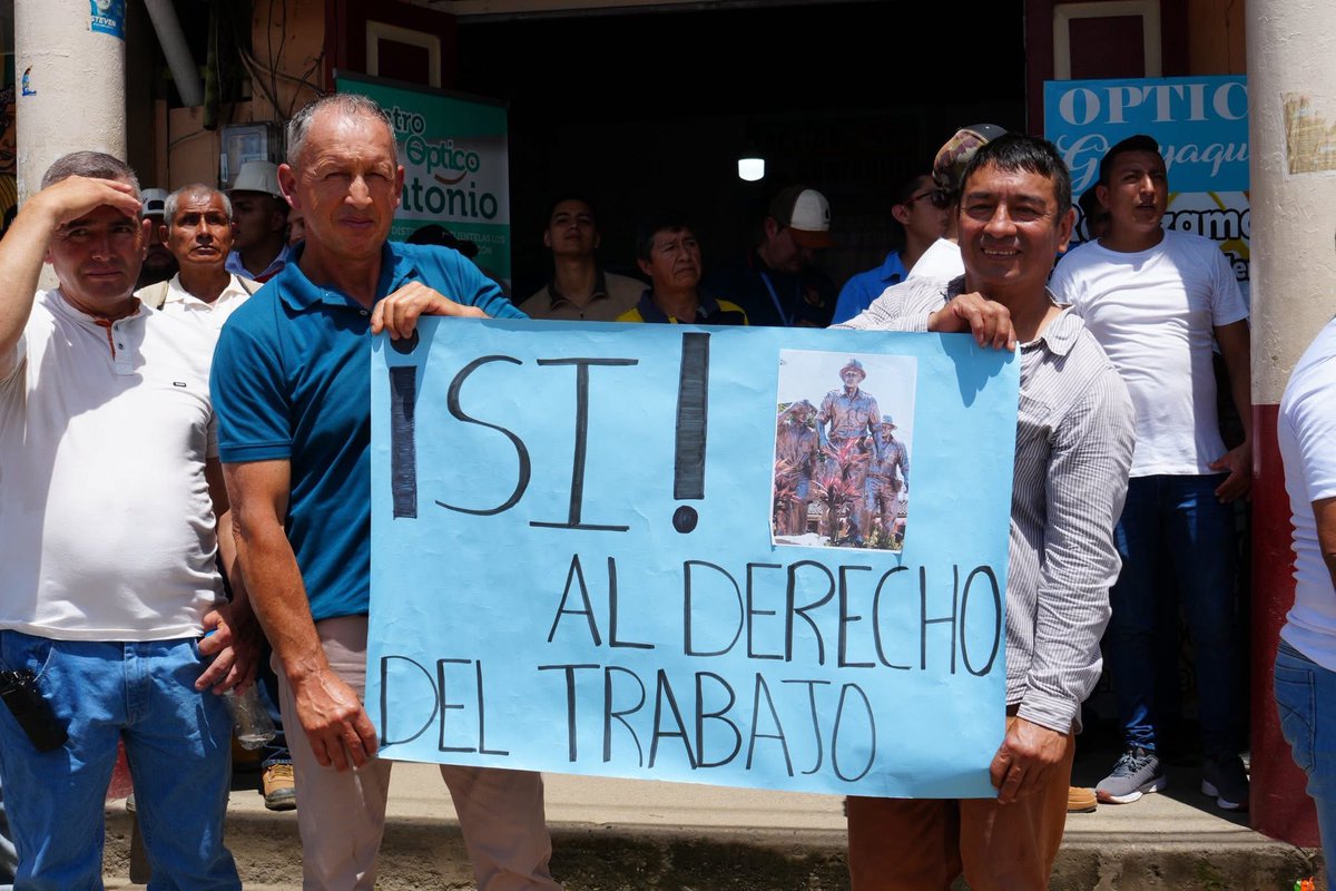 Café Radio tweet media