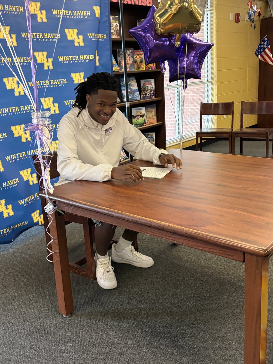 Carl White tweet media