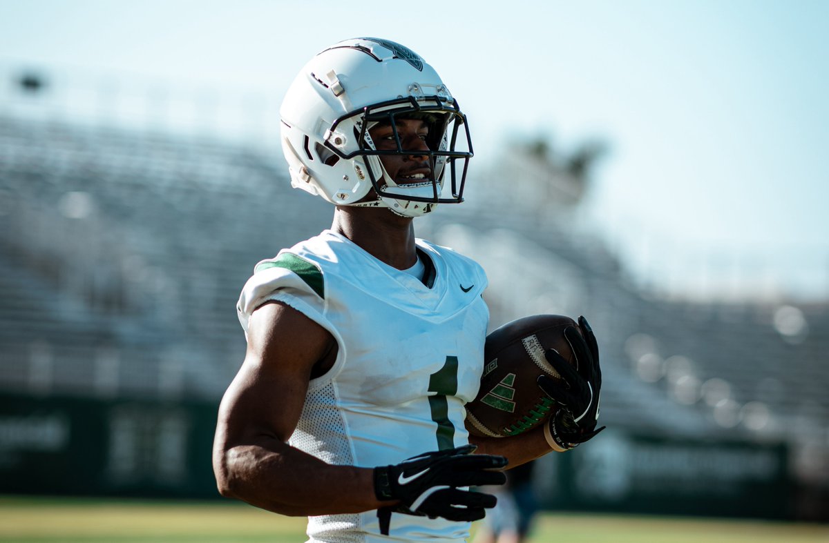 Hawaii Football tweet media