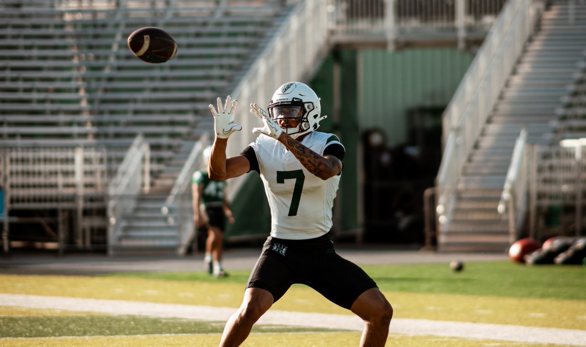 Hawaii Football tweet media