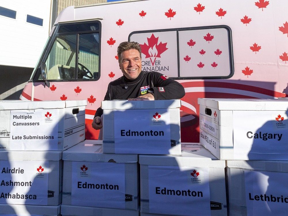 'A serious existential threat,' Albertans against separatism continue to rally edmontonjournal.com/news/local-new…