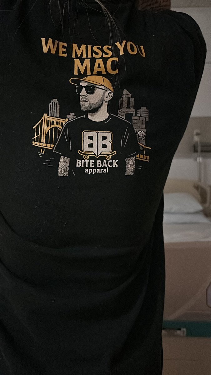 unrulybeef's tweet photo. @MacMillerMemoir @MacMiller wonder if Mac's estate knows someone is using his likeness to sell t-shirts?? https://t.co/oPPRFmhx2W