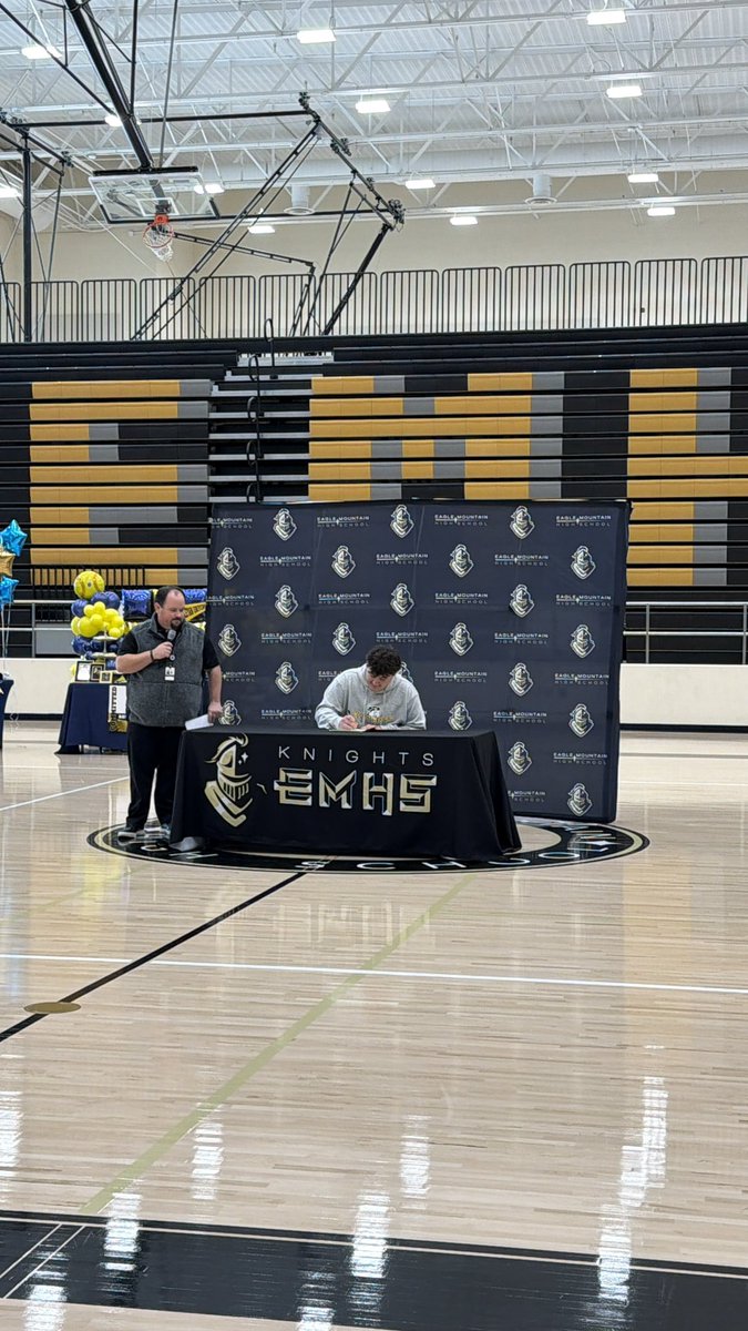 Austin James tweet media