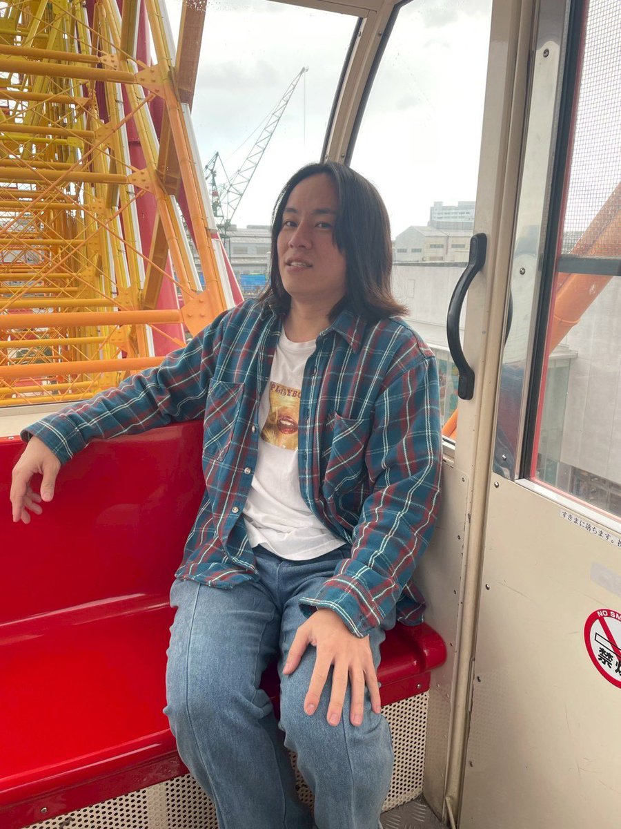 👕\\横山オシャレ計画//👕

服頑固の横山さんが、3年ぶりに買ってきてくれたのは…

アメカジのかわいいネルシャツ！

一緒に古着屋さん巡りをしてくれた、服好きのオーサカクレオパトラ・かつのぶさんに「キムタクやな」と言われたそうです！

#電波調句