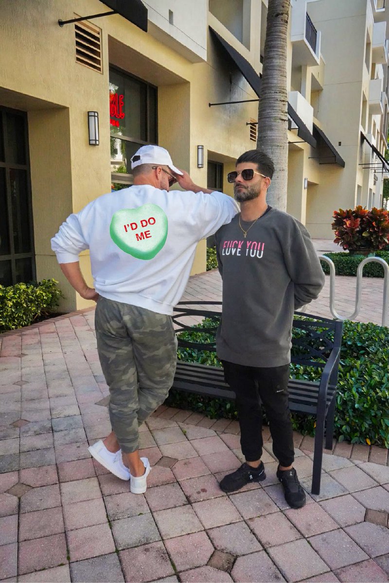Johnny Bananas tweet media