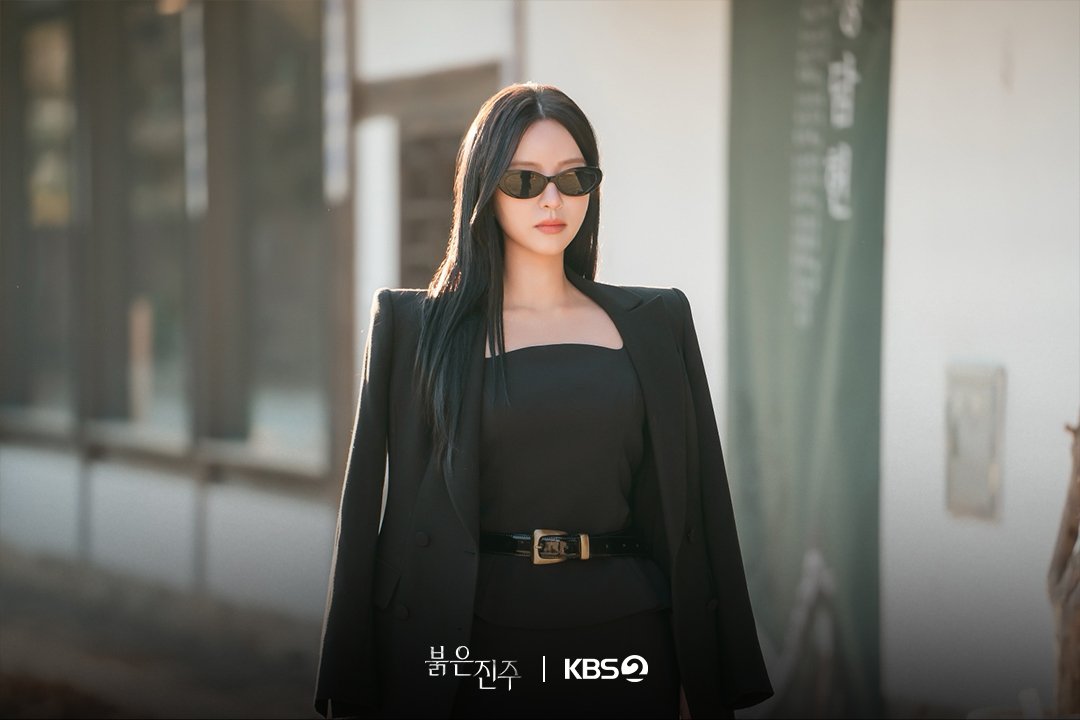 Kent_Updates's tweet image. New stills from the upcoming drama #PearlinRed releasing on Feb 23.