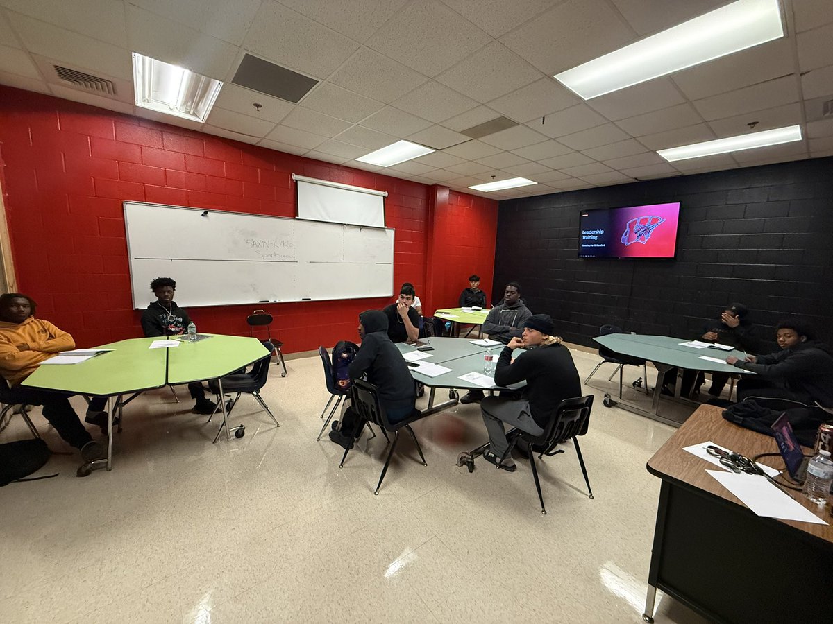 Darien🌟 tweet media