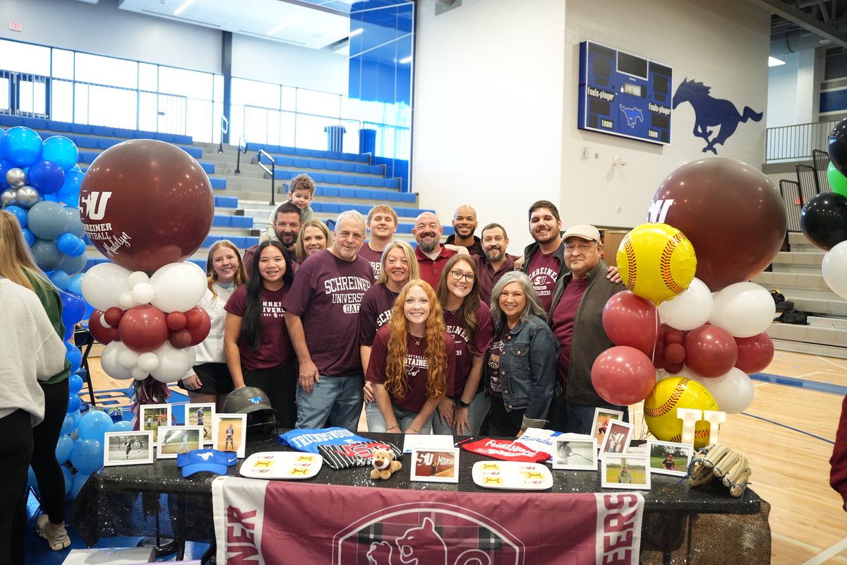 Madelyn Convery 2026 || RHP/MIF tweet media